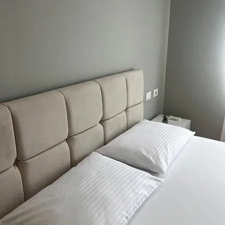 Apartment The Pebble Couch *